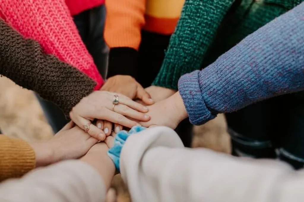 Peer support and community-based mental health resources